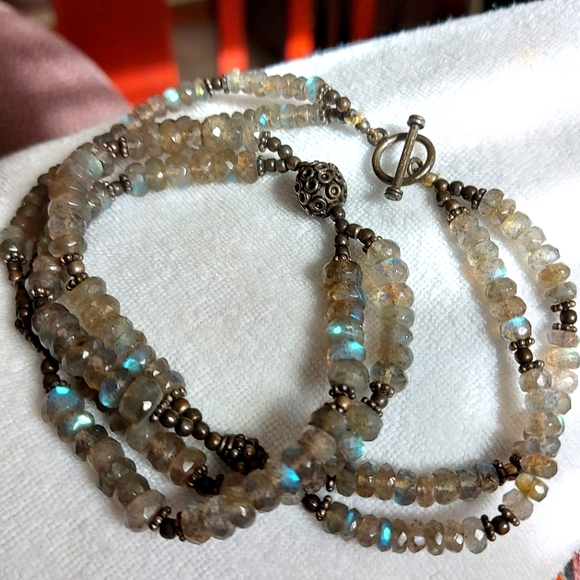 Labradorite Necklace - Picture 1 of 1